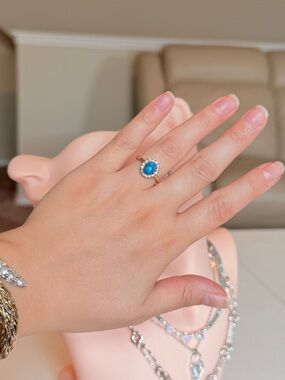 Turquoise Stone Ring in Gold
